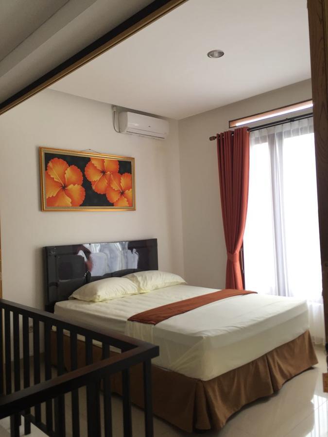 Padma Laguna Guesthouse Baturetno Eksteriør billede
